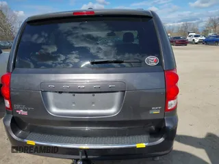 2019 Dodge Grand Caravan SXT with VIN 2C4RDGCG8KR513051, listed as a IAAI auction lot 42026581 with 118,145 mi miles and . Bid and sale history available at DreamBid. Image 16.