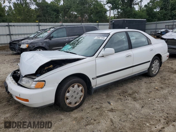 1996 Honda Accord LX with VIN 1HGCD5633TA291660, listed as a Copart auction lot 73562104 with 172,369 mi miles and Clean Title. Bid and sale history available at carsss.com. Image 1.