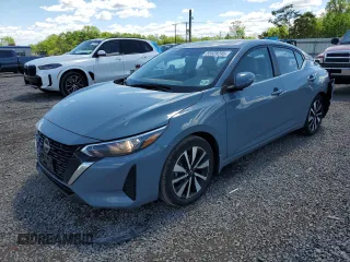 2024 Nissan Sentra SV z VIN 3N1AB8CV3RY216063, wystawiony jako Copart lot #55928245 z przebiegiem 29 758 mil mil oraz Szkoda całkowita • Salvage title. Historia ofert i sprzedaży dostępna na DreamBid. Obrazek 1.