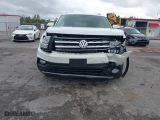 2018 Volkswagen Atlas 3.6L V6 SEL with VIN 1V2MR2CA9JC572206, listed as a IAAI auction lot 41995114 with 64,324 mi miles. Bid and sale history available at carsss.com. Image 6.