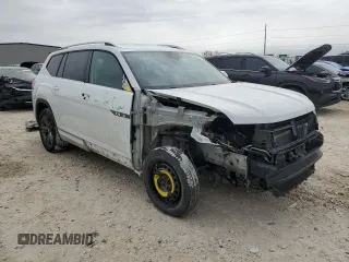 2018 Volkswagen Atlas SE z VIN 1V2PR2CA0JC558787, wystawiony jako Copart lot #50322575 z przebiegiem 104 103 mil mil oraz Szkoda całkowita • Salvage title. Historia ofert i sprzedaży dostępna na DreamBid. Obrazek 4.