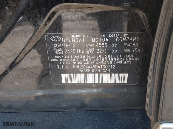 2013 Hyundai Sonata Hybrid with VIN KMHEC4A45DA100712, listed as a IAAI auction lot 41493504 with 1 mi miles. Bid and sale history available at carsss.com. Image 9.