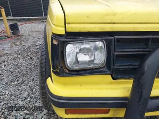 1989 Chevrolet Blazer z VIN 1GNCT18Z7K8226240, wystawiony jako IAAI lot #42367663 z przebiegiem 213 142 mil mil oraz . Historia ofert i sprzedaży dostępna na DreamBid. Obrazek 14.
