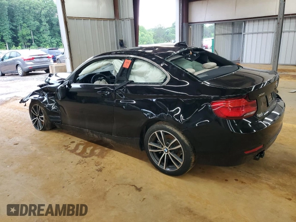 2018 BMW 2 Series 230i xDrive z VIN WBA2J3C5XJVD48455, wystawiony jako Copart lot #58833125 z przebiegiem Nie podano mil oraz Szkoda całkowita • Salvage title. Historia ofert i sprzedaży dostępna na DreamBid. Obrazek 2.