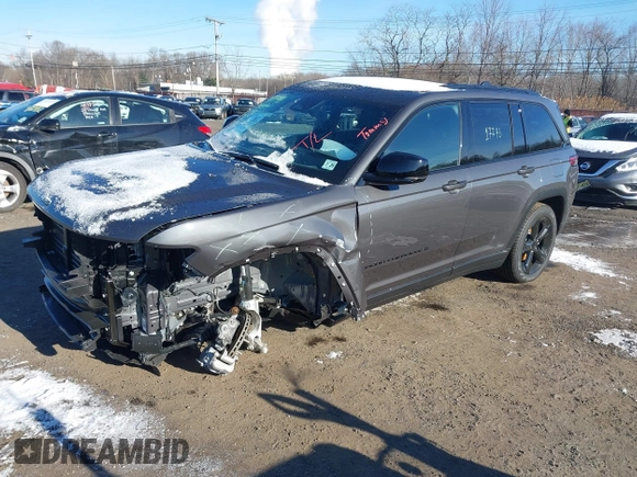 2024 Jeep Grand Cherokee Limited with VIN 1C4RJHBG3R8586947, listed as a IAAI auction lot 41172584 with 3,565 mi miles and . Bid and sale history available at DreamBid. Image 2.