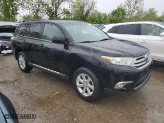 2011 Toyota Highlander with VIN 5TDZK3EH9BS041096, listed as a Copart auction lot 51867074 with 307,664 mi miles and Salvage Title. Bid and sale history available at carsss.com. Image 4.