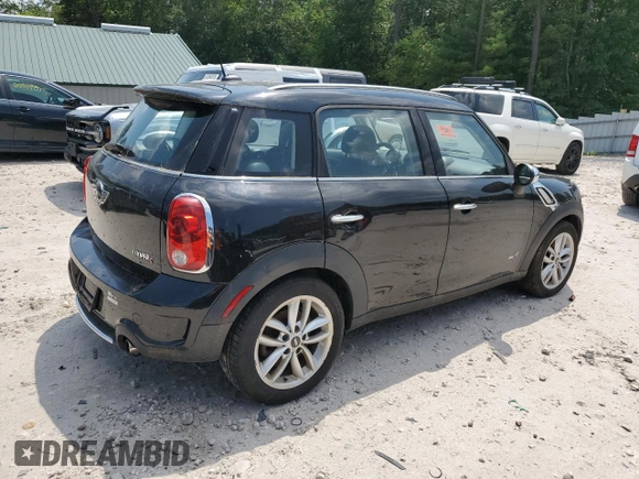 2011 MINI Countryman S with VIN WMWZC5C57BWL53495, listed as a Copart auction lot 61956365 with 117,812 mi miles and Clean title. Bid and sale history available at DreamBid. Image 3.