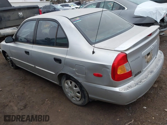 2001 Hyundai Accent GL with VIN KMHCG45C61U156696, listed as a IAAI auction lot 41643757 with 336,344 mi miles. Bid and sale history available at carsss.com. Image 3.