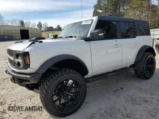 2022 Ford Bronco with VIN 1FMEE5DP0NLA95804, listed as a Copart auction lot 41289944 with 21,936 mi miles. Bid and sale history available at carsss.com. Image 1.