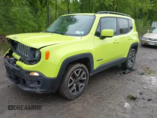 2017 Jeep Renegade Latitude z VIN ZACCJBBB0HPE95309, wystawiony jako IAAI lot #42330671 z przebiegiem 115 339 mil mil oraz . Historia ofert i sprzedaży dostępna na DreamBid. Obrazek 2.