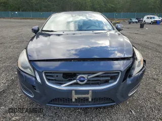 2012 Volvo S60 T6 z VIN YV1902FH4C2102159, wystawiony jako Copart lot #48685875 z przebiegiem 132 663 mil mil oraz Szkoda całkowita • Salvage title. Historia ofert i sprzedaży dostępna na DreamBid. Obrazek 5.