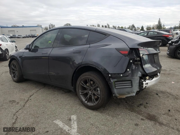 2024 Tesla Model Y with VIN 7SAYGDED8RF132426, listed as a Copart auction lot 43715375 with 18,067 mi miles and Salvage Title. Bid and sale history available at carsss.com. Image 2.