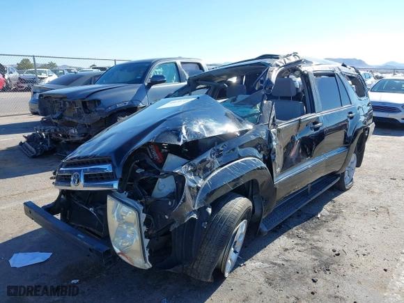 2005 Toyota 4Runner SR5 with VIN JTEZU14R750050441, listed as a IAAI auction lot 40070707 with 1 mi miles. Bid and sale history available at carsss.com. Image 2.