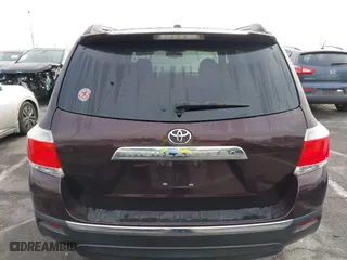 2011 Toyota Highlander Limited with VIN 5TDYK3EH2BS024104, listed as a IAAI auction lot 40974692 with 438,182 mi miles. Bid and sale history available at carsss.com. Image 16.
