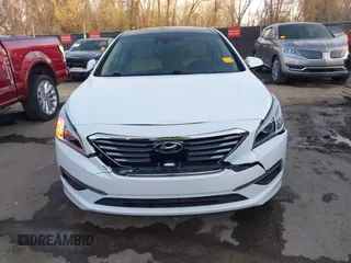 2015 Hyundai Sonata Limited with VIN 5NPE34AF6FH095392, listed as a IAAI auction lot 41813547 with 75,513 mi miles and . Bid and sale history available at carsss.com. Image 12.