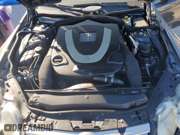 2008 Mercedes-Benz SL 550 z VIN WDBSK71F98F141543, wystawiony jako Copart lot #87600215 z przebiegiem Nie podano mil oraz Szkoda całkowita • Salvage title. Historia ofert i sprzedaży dostępna na DreamBid. Obrazek 11.