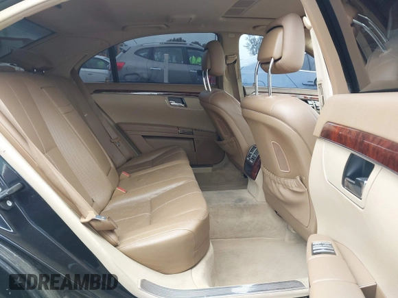2008 Mercedes-Benz S 550 with VIN WDDNG86X98A240227, listed as a IAAI auction lot 41783980 with 155,929 mi miles and . Bid and sale history available at DreamBid. Image 8.