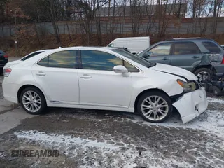 2010 Lexus HS 250h with VIN JTHBB1BA9A2027569, listed as a IAAI auction lot 41043275 with 182,199 mi miles and . Bid and sale history available at DreamBid. Image 13.