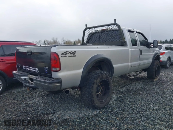 2001 Ford Super Duty F-250 XL with VIN 1FTNX21S01EB08460, listed as a IAAI auction lot 41890597 with 218,302 mi miles. Bid and sale history available at carsss.com. Image 4.