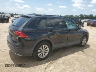 2018 Volkswagen Tiguan S с VIN 3VV0B7AX2JM114189, выставлен на аукционе Copart как лот 56109665 с пробегом 65 432 миль миль и Списание • Salvage title. История ставок и продаж доступна на DreamBid. Изображение 3.