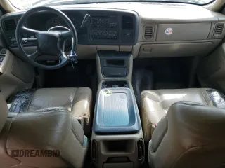 2002 Chevrolet Avalanche with VIN 3GNEK13T12G154265, listed as a Copart auction lot 62319654 with 248,189 mi miles and Clean Title. Bid and sale history available at carsss.com. Image 8.