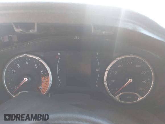 2018 Jeep Renegade Latitude z VIN ZACCJABB2JPG84382, wystawiony jako IAAI lot #41824812 z przebiegiem Nie podano mil oraz . Historia ofert i sprzedaży dostępna na DreamBid. Obrazek 7.
