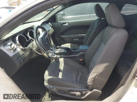 2005 Ford Mustang Deluxe with VIN 1ZVFT80N955168643, listed as a Copart auction lot 62854705 with 132,806 mi miles and Salvage title. Bid and sale history available at DreamBid. Image 7.