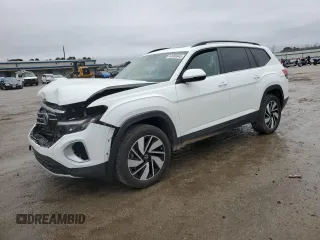 2025 Volkswagen Atlas SE z VIN 1V2JR2CA2SC522901, wystawiony jako Copart lot #44956845 z przebiegiem 1 591 mil mil oraz Szkoda całkowita • Salvage title. Historia ofert i sprzedaży dostępna na DreamBid. Obrazek 1.