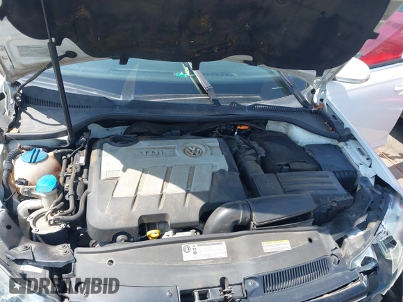 2014 Volkswagen Jetta TDI with VIN 3VWPL7AJ0EM611346, listed as a IAAI auction lot 42533049 with 131,929 mi miles and . Bid and sale history available at DreamBid. Image 10.
