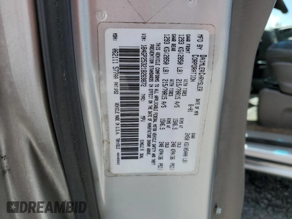 2001 Dodge Caravan SE z VIN 1B4GP25321B269872, wystawiony jako Copart lot #51407385 z przebiegiem 140 898 mil mil oraz Szkoda całkowita • Salvage title. Historia ofert i sprzedaży dostępna na DreamBid. Obrazek 13.