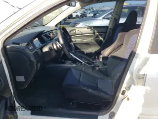 2005 Mitsubishi Lancer z VIN JA3AH36D85U043623, wystawiony jako Copart lot #52597975 z przebiegiem 171 445 mil mil oraz Czysty tytuł • Clean title. Historia ofert i sprzedaży dostępna na DreamBid. Obrazek 7.