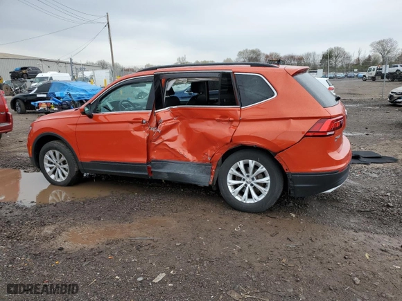 2019 Volkswagen Tiguan SE with VIN 3VV2B7AX8KM152231, listed as a Copart auction lot 52824585 with 43,410 mi miles and Salvage Title. Bid and sale history available at carsss.com. Image 2.