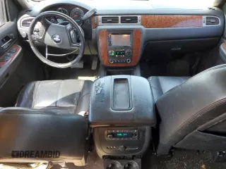 2008 Chevrolet Tahoe 1LT with VIN 1GNFK13008J169907, listed as a Copart auction lot 52602445 with 219,500 mi miles and Salvage title. Bid and sale history available at DreamBid. Image 8.