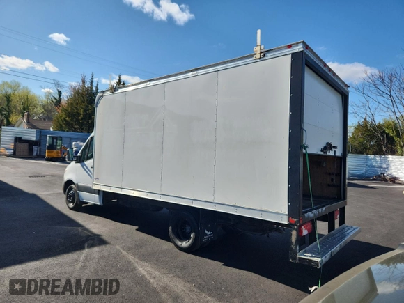 2021 Mercedes-Benz Sprinter with VIN W1X8D33Y9MN158890, listed as a Copart auction lot 52627565 with 13,274 mi miles and Salvage Title. Bid and sale history available at DreamBid. Image 3.