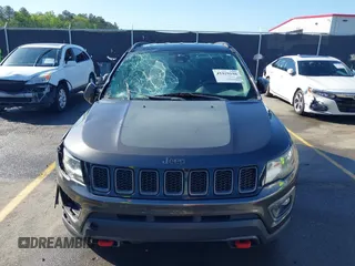 2018 Jeep Compass Trailhawk with VIN 3C4NJDDB3JT231923, listed as a IAAI auction lot 41929198 with 129,001 mi miles and . Bid and sale history available at carsss.com. Image 12.