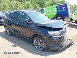 2020 Buick Encore GX Select z VIN KL4MMDS25LB087425, wystawiony jako IAAI lot #42492966 z przebiegiem 50 433 mil mil oraz . Historia ofert i sprzedaży dostępna na DreamBid. Obrazek 1.