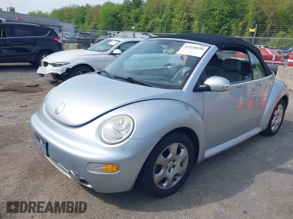 2003 Volkswagen Beetle GLS with VIN 3VWCK21Y73M319109, listed as a IAAI auction lot 42238550 with 211,219 mi miles and . Bid and sale history available at DreamBid. Image 2.