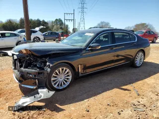 2020 BMW 7 Series 740i z VIN WBA7T2C07LCD79725, wystawiony jako Copart lot #48498255 z przebiegiem 57 580 mil mil oraz Szkody całkowita. Historia ofert i sprzedaży dostępna na DreamBid. Obrazek 1.