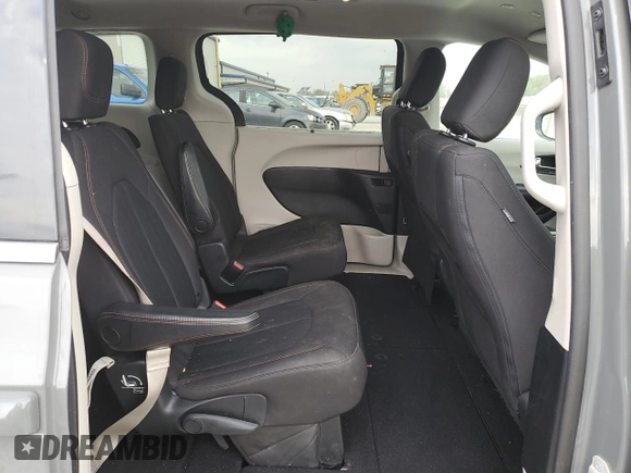 2020 Chrysler Pacifica Touring with VIN 2C4RC1FG6LR128522, listed as a Copart auction lot 53394345 with 41,480 mi miles and Salvage title. Bid and sale history available at DreamBid. Image 11.
