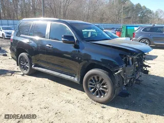2020 Lexus GX with VIN JTJAM7BX3L5247237, listed as a IAAI auction lot 41175800 with 88,907 mi miles. Bid and sale history available at carsss.com. Image 1.