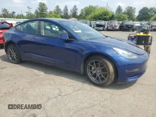 2021 Tesla Model 3 Long Range z VIN 5YJ3E1EB5MF853256, wystawiony jako Copart lot #60751685 z przebiegiem 58 959 mil mil oraz Szkoda całkowita • Salvage title. Historia ofert i sprzedaży dostępna na DreamBid. Obrazek 4.