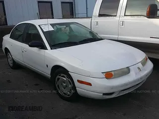 2001 Saturn SL z VIN 1G8ZK52781Z351108, wystawiony jako IAAI lot #19251283 z przebiegiem 241 448 mil mil oraz . Historia ofert i sprzedaży dostępna na DreamBid. Obrazek 1.
