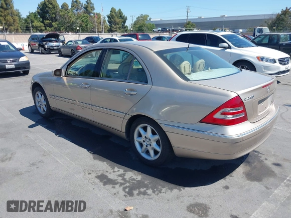 2002 Mercedes-Benz C 230/260/280/320 with VIN WDBRF61J62E006535, listed as a IAAI auction lot 42662086 with 166,139 mi miles and . Bid and sale history available at DreamBid. Image 3.