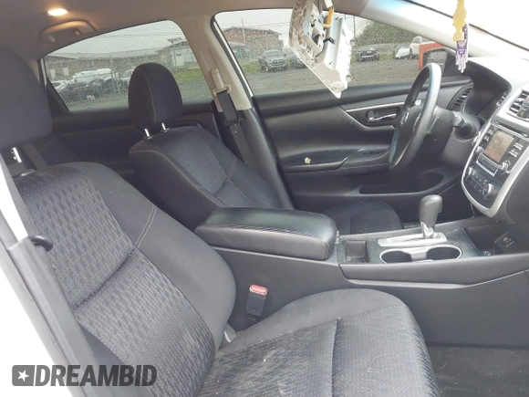 2017 Nissan Altima SR with VIN 1N4AL3AP2HC139331, listed as a IAAI auction lot 42070393 with 139,831 mi miles and . Bid and sale history available at DreamBid. Image 5.