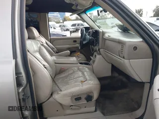 2001 Chevrolet Tahoe LS z VIN 1GNEC13T71R199027, wystawiony jako IAAI lot #41546283 z przebiegiem 232 905 mil mil oraz . Historia ofert i sprzedaży dostępna na DreamBid. Obrazek 5.