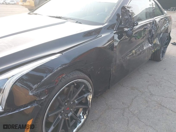 2018 Cadillac ATS Coupe Luxury RWD with VIN 1G6AB1RX0J0164048, listed as a IAAI auction lot 41446417 with 31,691 mi miles. Bid and sale history available at carsss.com. Image 6.
