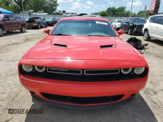 2015 Dodge Challenger SXT with VIN 2C3CDZAGXFH798081, listed as a Copart auction lot 61059955 with 139,694 mi miles and Salvage title. Bid and sale history available at DreamBid. Image 5.