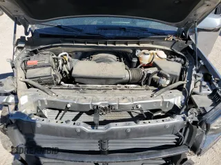2023 GMC Yukon AT4 with VIN 1GKS2CKD6PR137989, listed as a Copart auction lot 76806404 with 30,732 mi miles and Salvage Title. Bid and sale history available at carsss.com. Image 12.