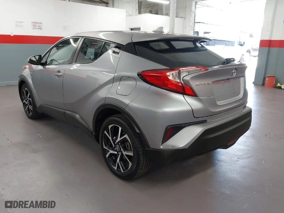 2018 Toyota C-HR XLE with VIN NMTKHMBX0JR015680, listed as a IAAI auction lot 41987642 with 80,367 mi miles. Bid and sale history available at carsss.com. Image 3.