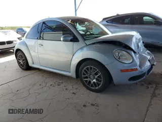 2010 Volkswagen New Beetle Coupe with VIN 3VWPG3AG0AM014919, listed as a Copart auction lot 51481635 with 121,808 mi miles and Salvage Title. Bid and sale history available at carsss.com. Image 4.